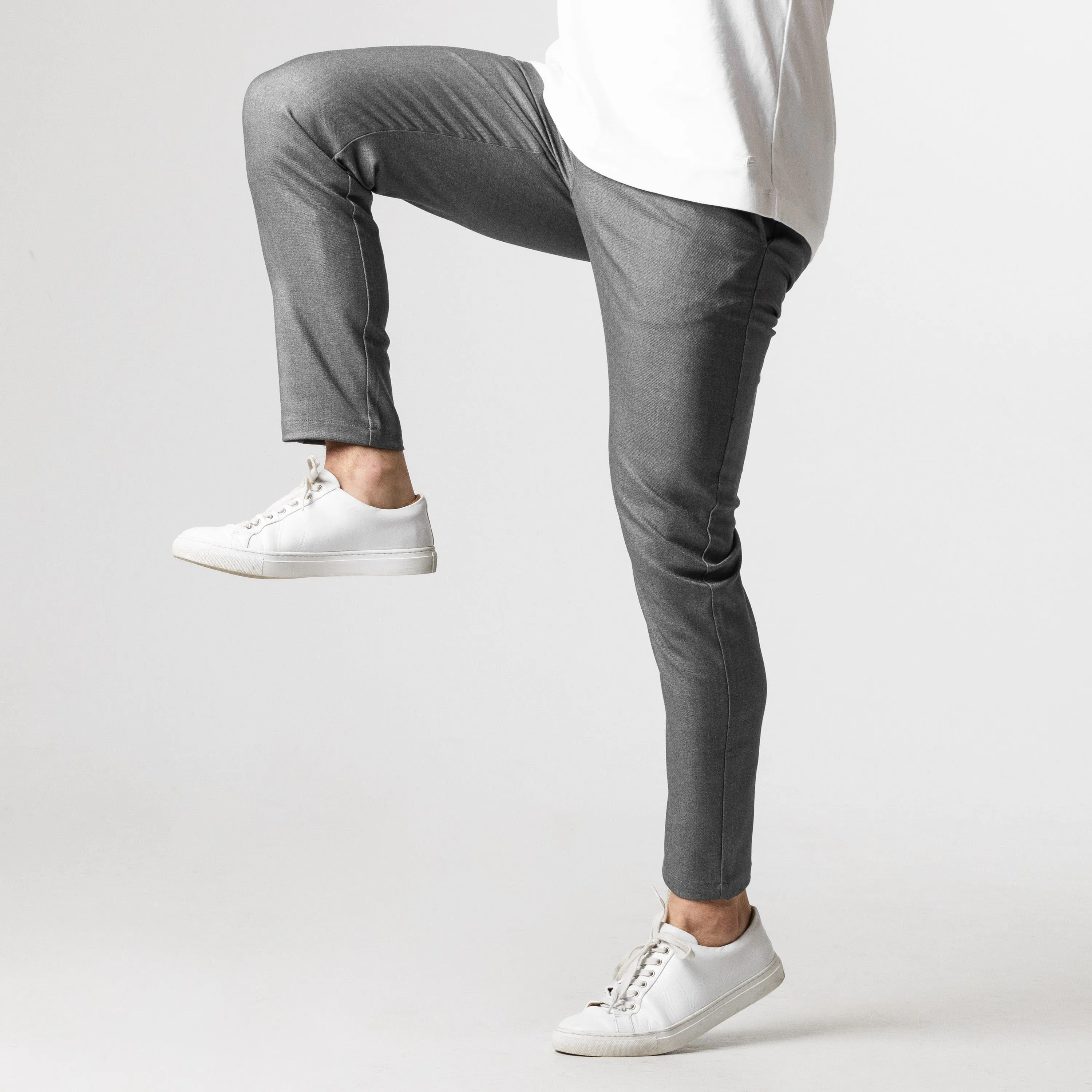 Active Chinos V2 - Carbon Grey