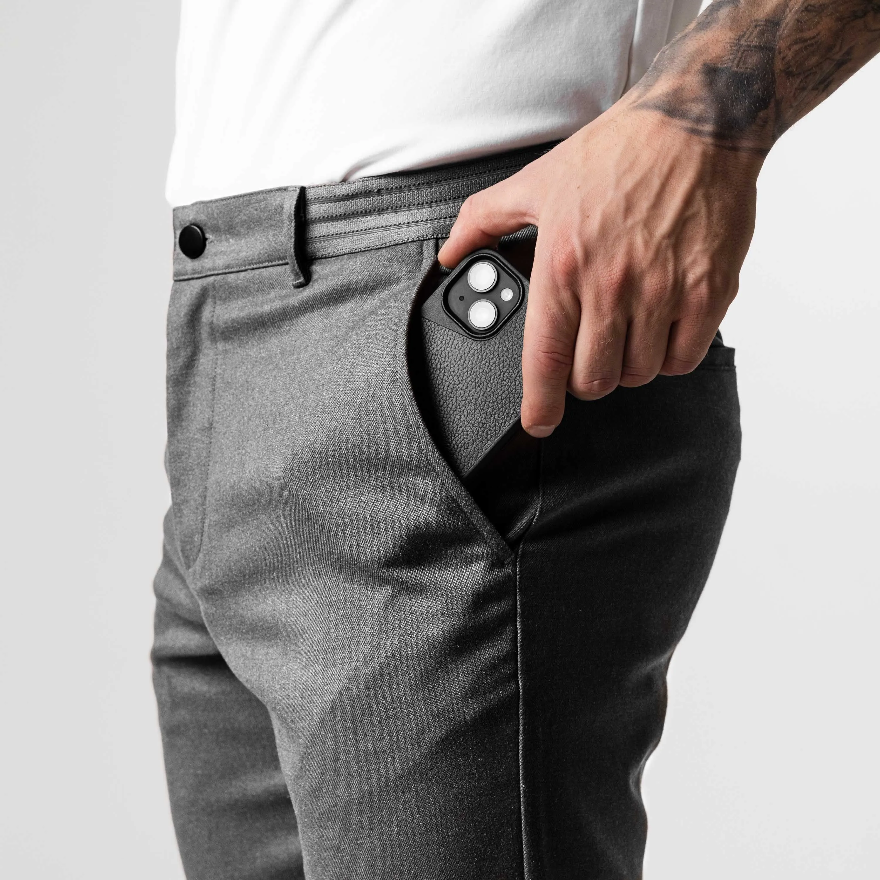 Active Chinos V2 - Carbon Grey