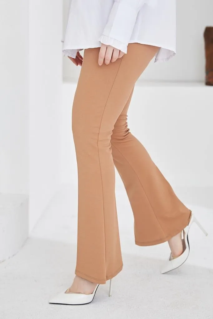 BNG Women Spanish Flare Fabric Pants Camel - Clermont