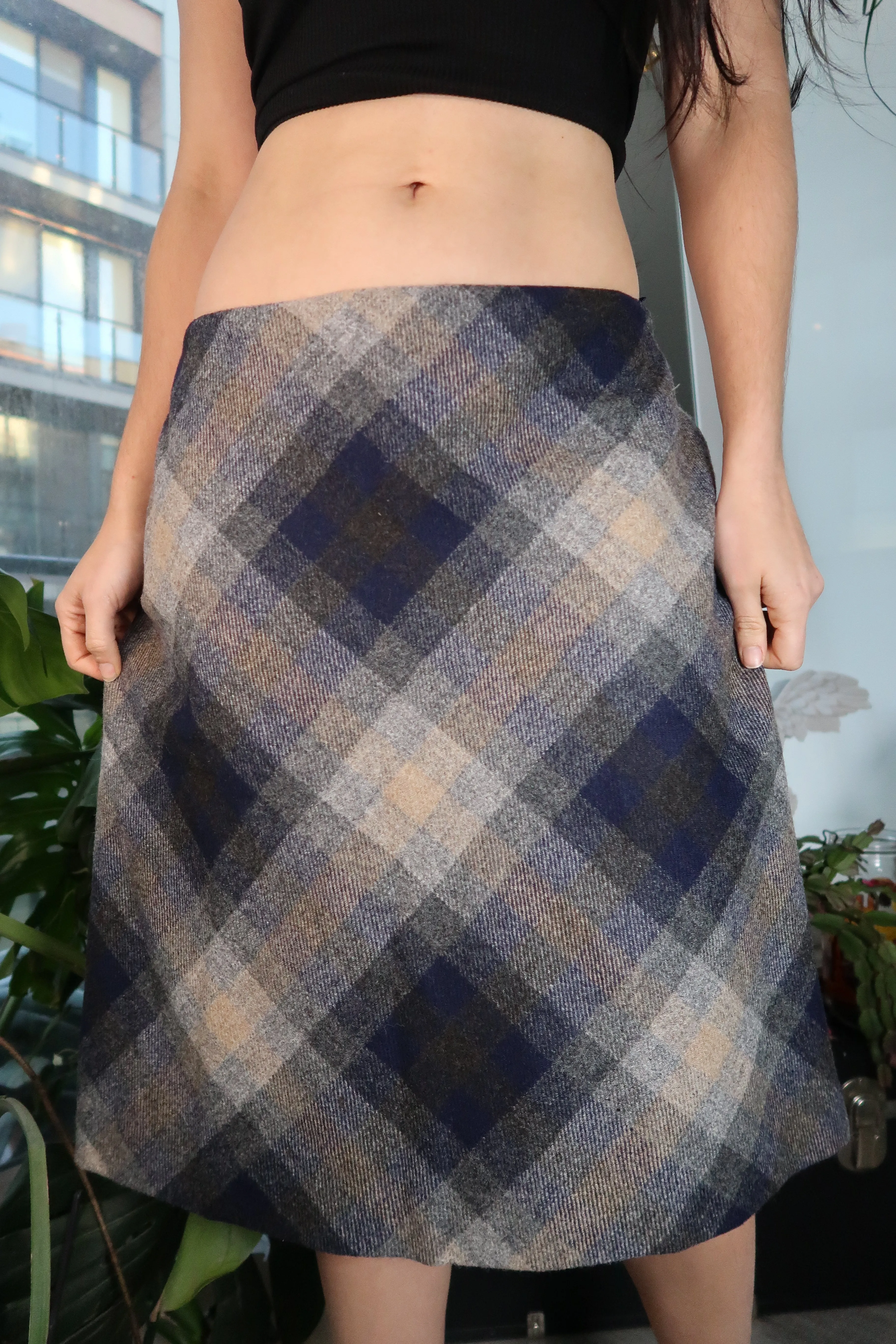 Brooks Brother Wool Navy and Grey Plaid Skirt