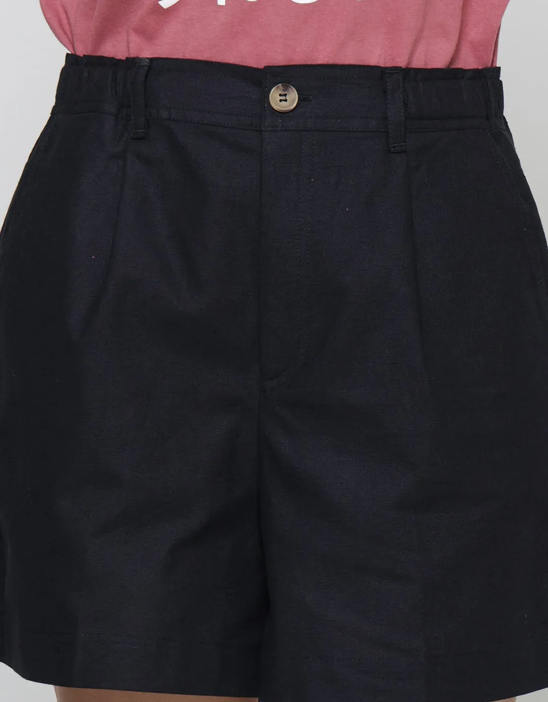 Connexion Line Plain Celana Pendek Wanita