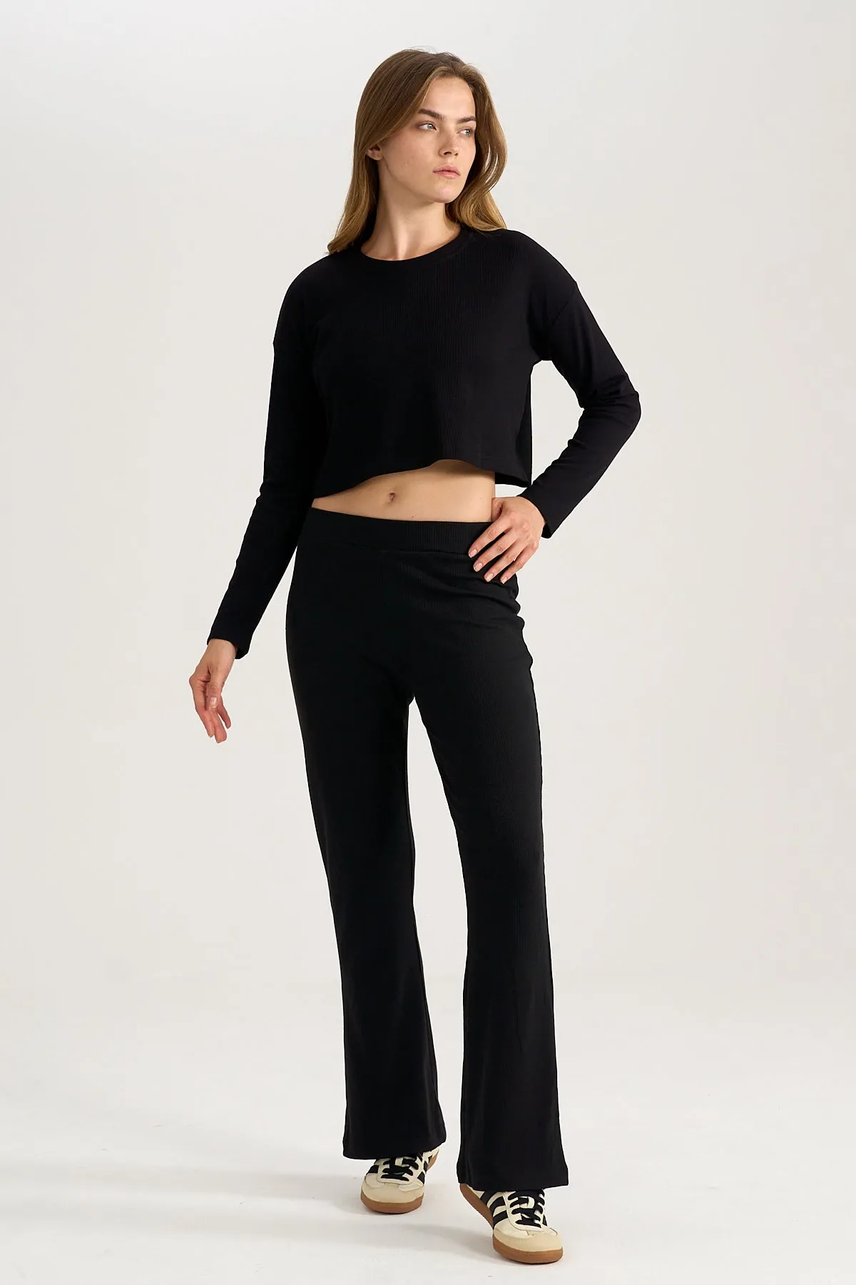 Flared Rib Pants in Black