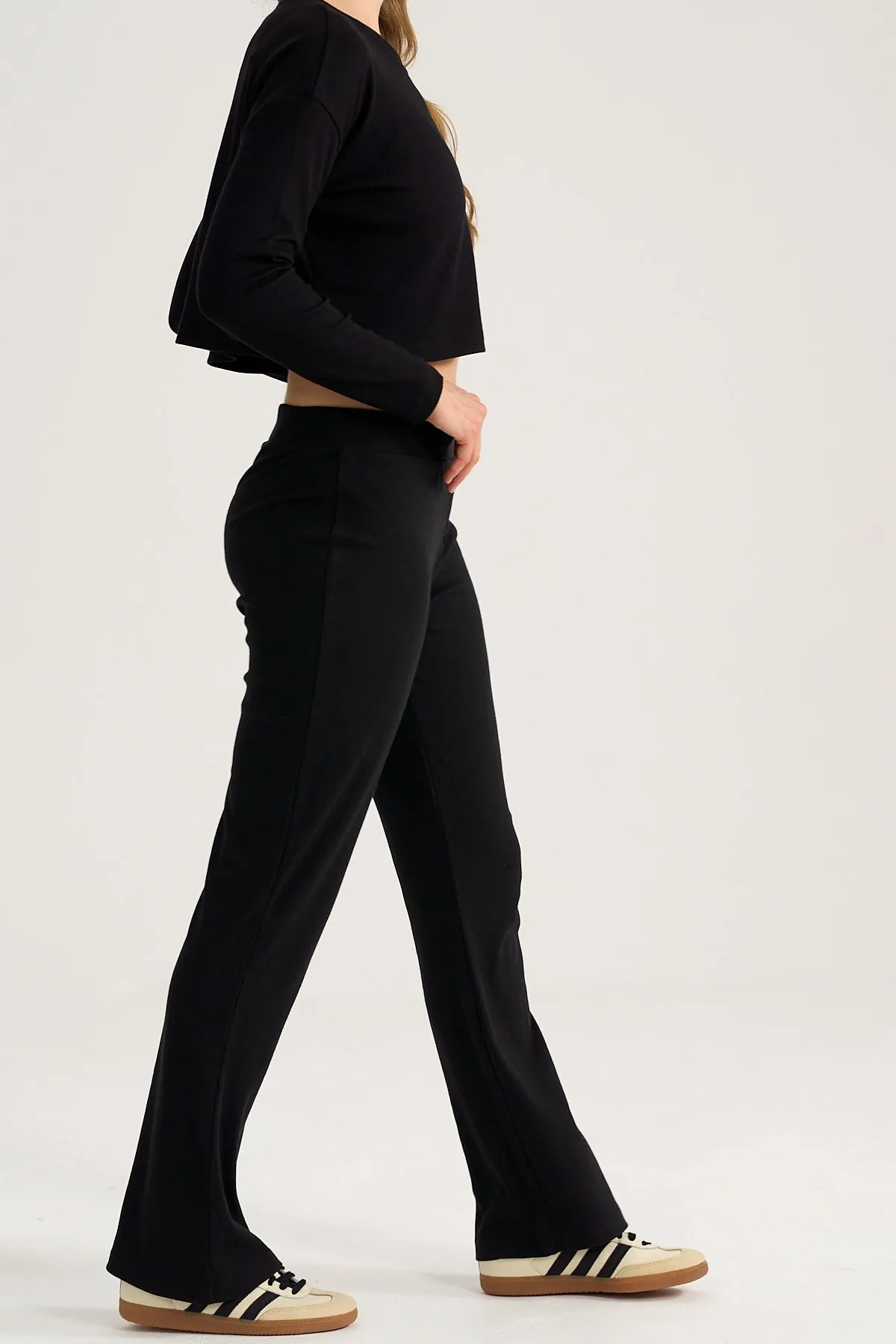 Flared Rib Pants in Black