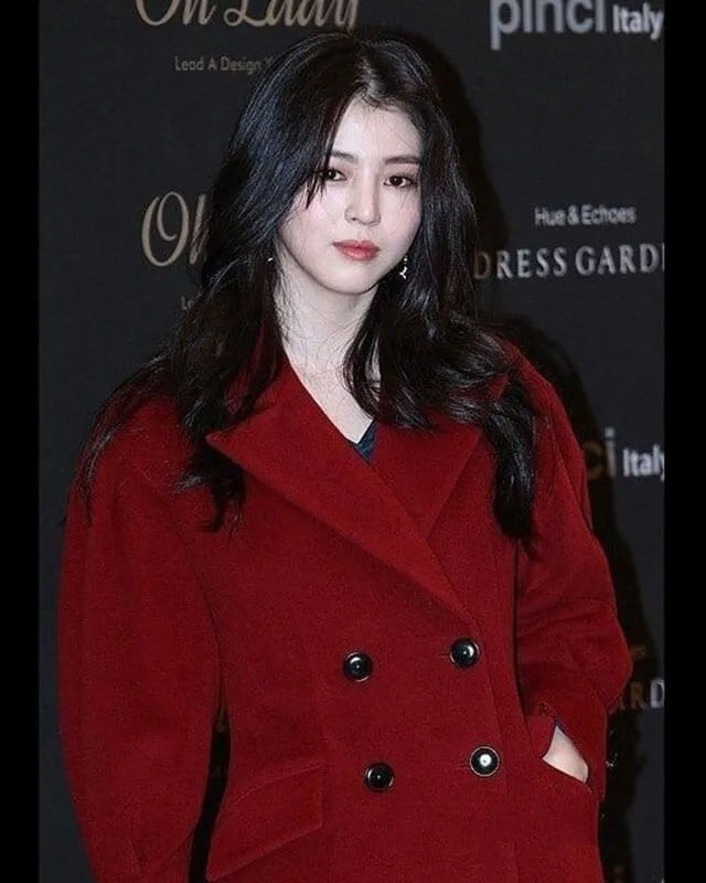 Han So-Hee Red Trench Coat