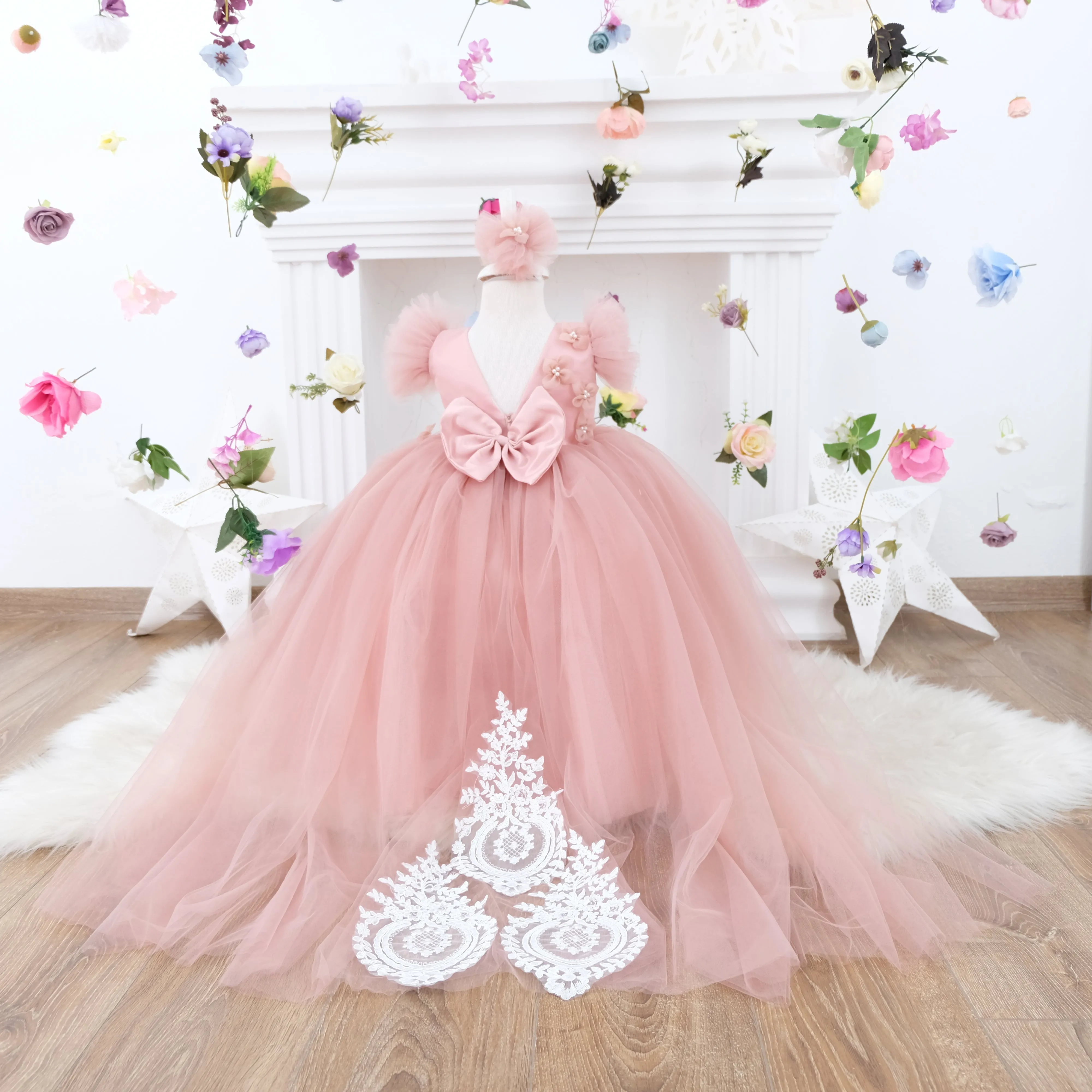 Mia girl dress with train blush