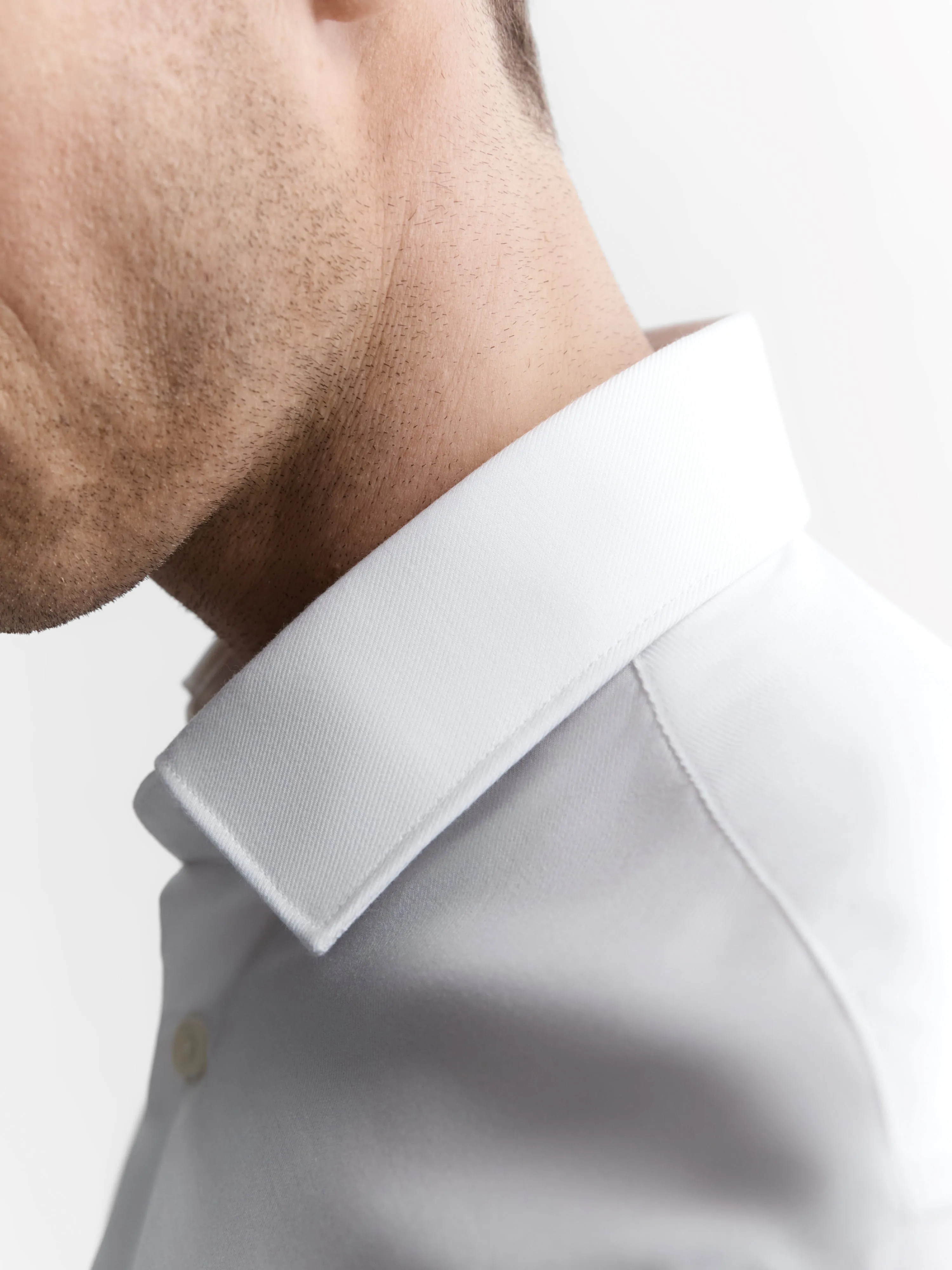 Non-Iron White Twill Fitted Single Cuff Classic Collar Shirt