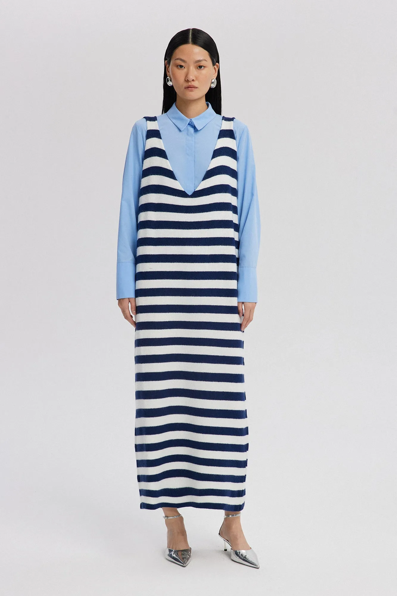 V NECK STRIPED GILET