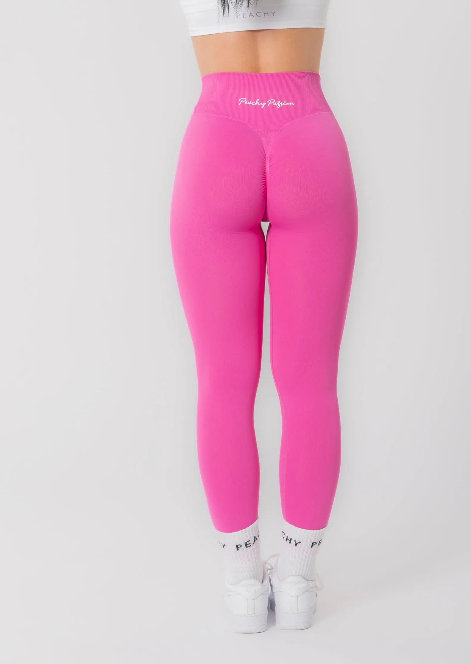 [VORBESTELLUNG] V-Waist Scrunch Leggings
