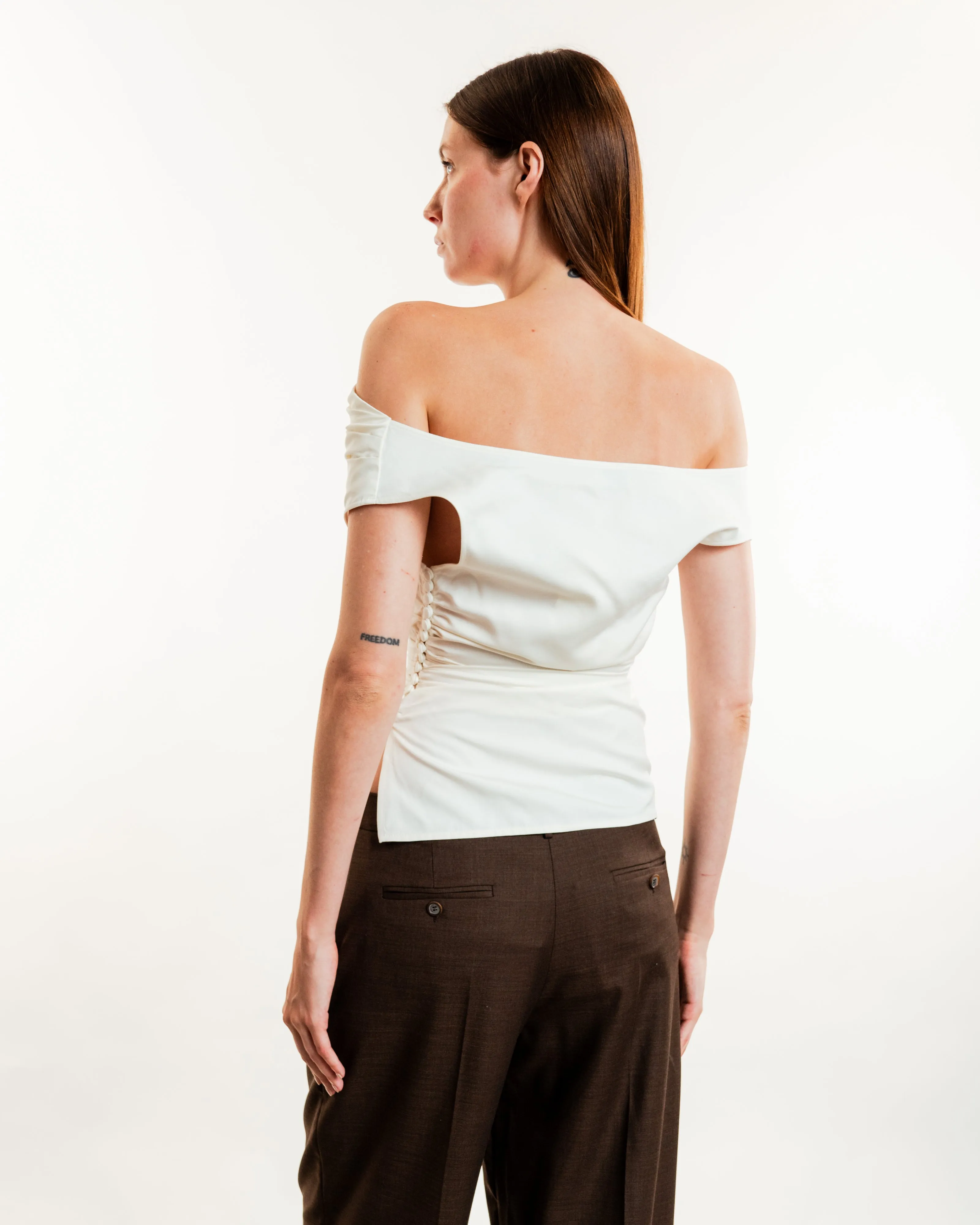 Wide-Leg Tailored Pants