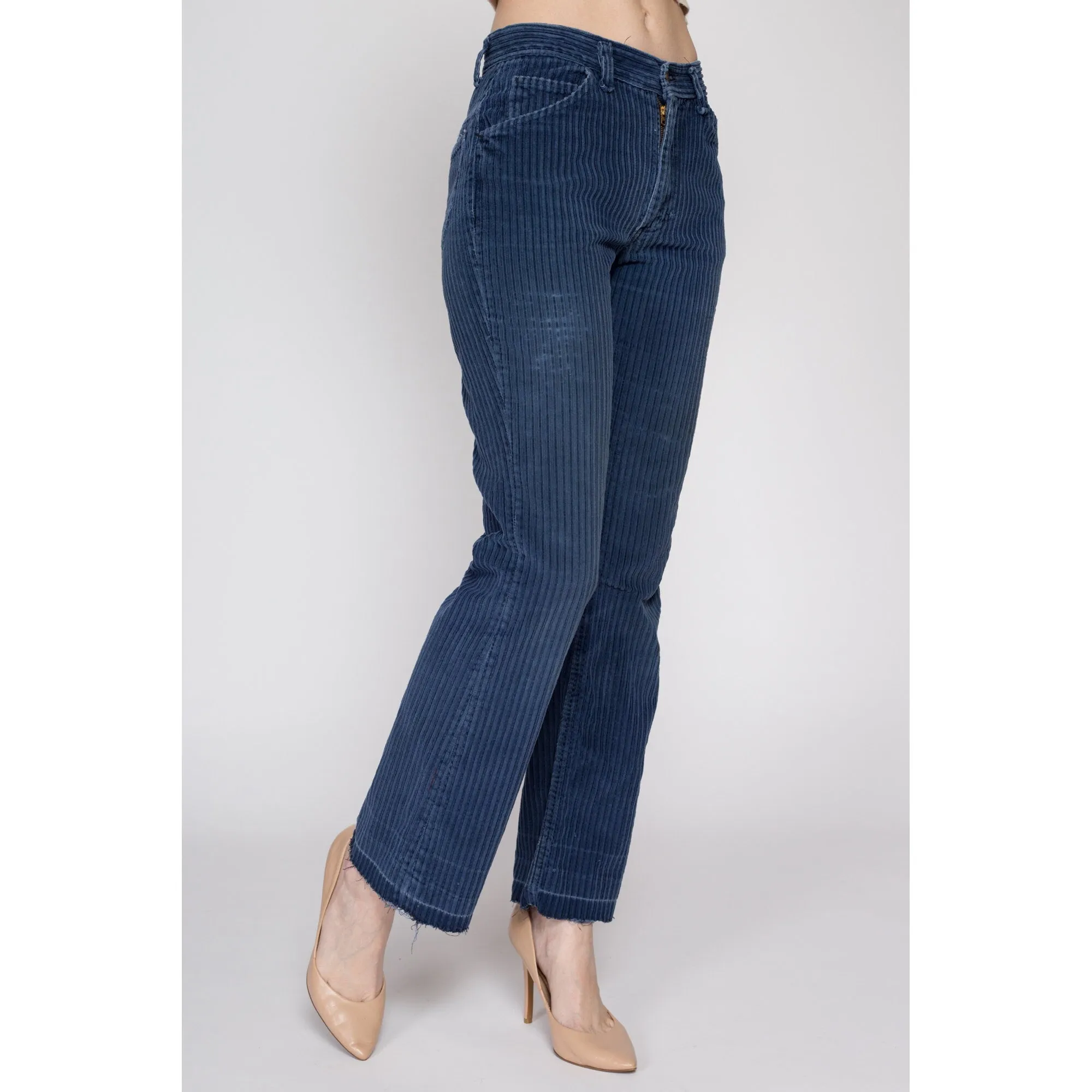 XS-Sm 70s Lee Navy Blue Corduroy Flared Pants 26"