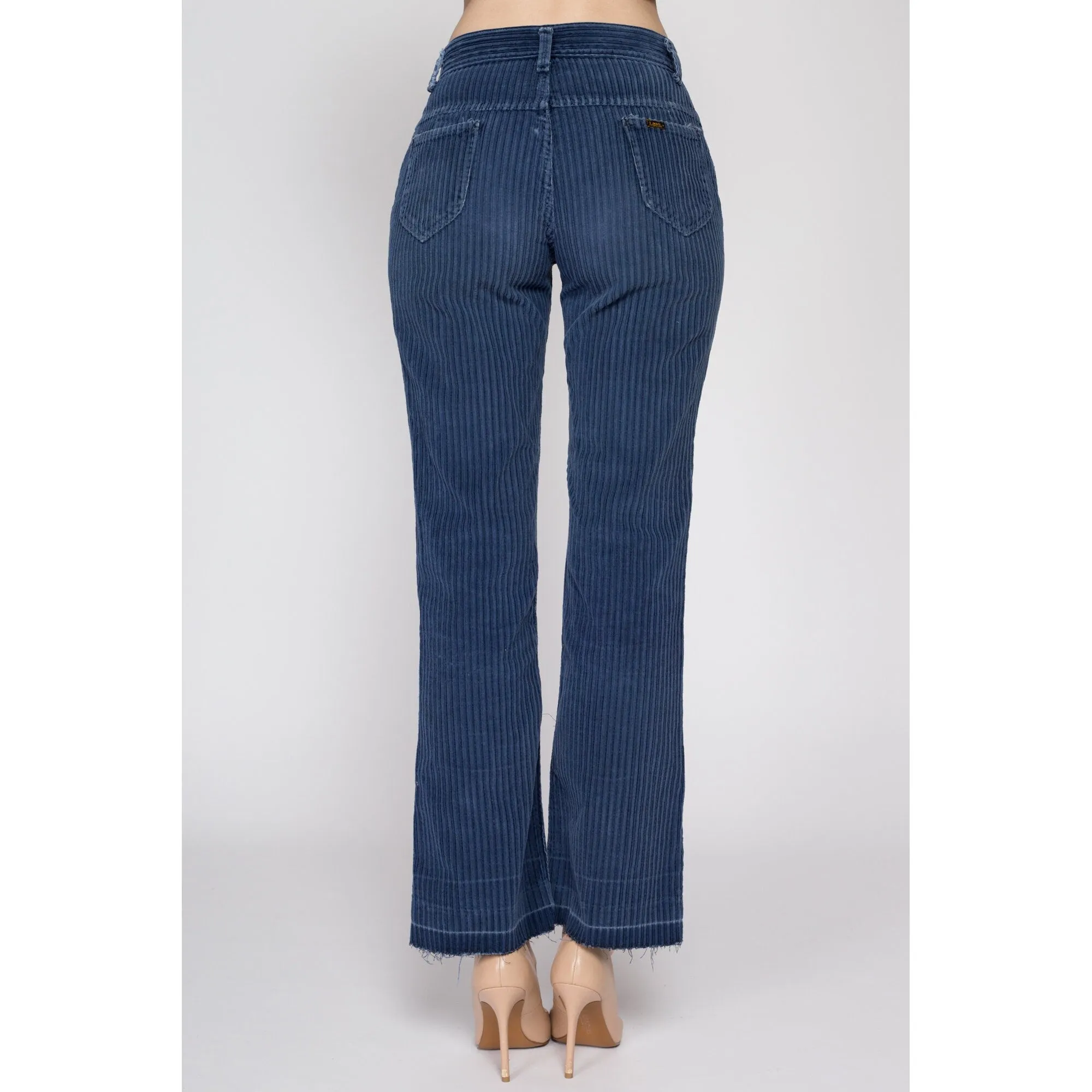XS-Sm 70s Lee Navy Blue Corduroy Flared Pants 26"